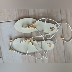 CAPRI FLAT LACE-UP SANDAL